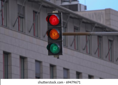 traffic light - Shutterstock ID 69479671