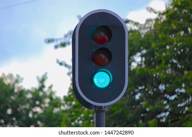 18,659 Stoplight green Images, Stock Photos & Vectors | Shutterstock