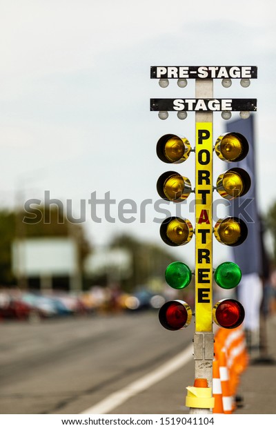 Traffic light for drag racing. starting system in\
drag racing