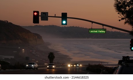 Traffic Lights On Pacific Coast Highway 1, Torrey Pines State Beach, Del Mar, San Diego, California USA. Coastal Road Trip Vacations. Roadtrip On Freeway 101 Along Ocean. Cars In Evening Twilight Dusk