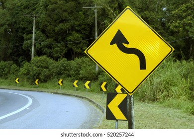 3,661 Traffic signs road brazil Images, Stock Photos & Vectors ...