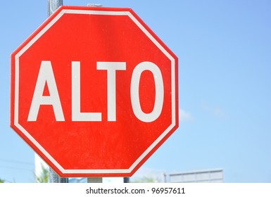 Traffic Sign Spanish Alto English English Stock Photo 96957611 ...