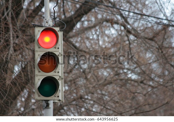 Traffic signal, red\
light