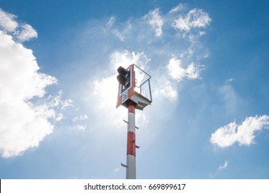 Traffic Signal Train