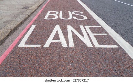 Bus Lane Imagenes Fotos De Stock Y Vectores Shutterstock