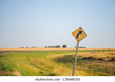 3,521 Traffic Sign Right Curv Stock Photos, Images & Photography ...