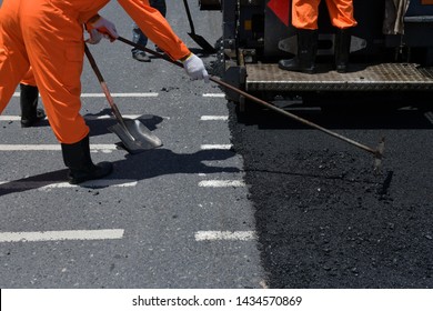 Traffic surface improvement By paving asphalt