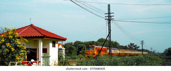 The train is about to enter the platform.