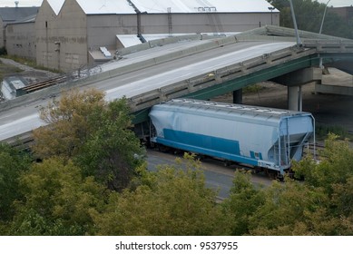 Train Crushed By 35W Bridge Collapse