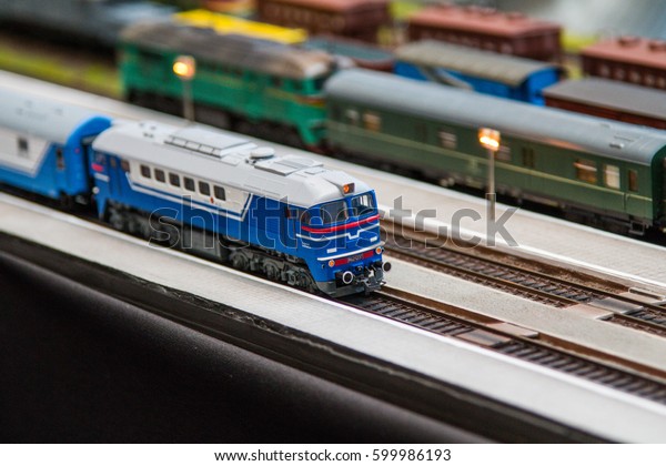 Train hobby model on\
the model railway 