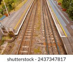train tracks and platorm either side