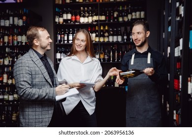 Training Of Staff Of Bartenders And Waiters, Sommelier Selection Of Alcohol For Restaurant Guests.