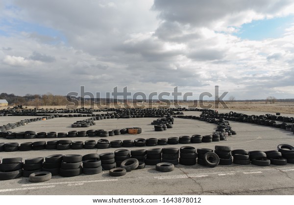 training track for inexperienced drivers. roads
between car tires