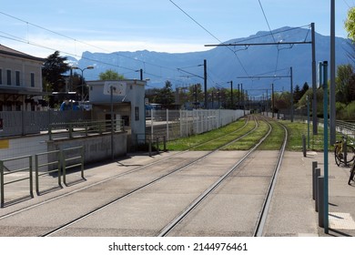 Tramway, ecological and efficient, it gives the city a better quality of life.