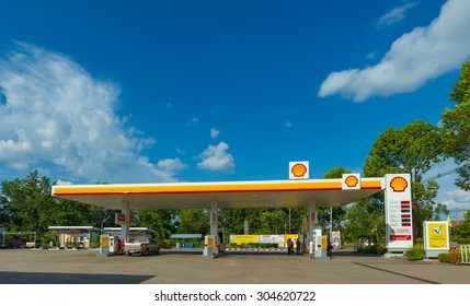 Shell Station Night Images Stock Photos Vectors Shutterstock