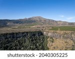 Tranquil lake in the 
Hogsback