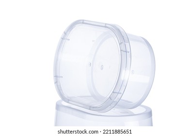 transparent oval container with transparent lid - 1000 ml, plastic containers on white background , food plastic box isolated on white, product packaging for foodstuff or paints, adhesives, primers