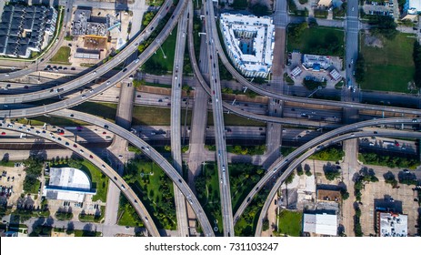 Transportation Highway Interstate Urban Sprawl Congestion On Texas Roads. Rush Hour Traffic Made Worse From Suburban Urban Sprawl. Interchange And Overpass Takes You On A Ride In Houston , Texas