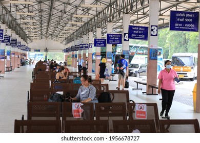 Trat, Thailand-March 21, 2020 : Tourists Waiting For Take A Bus Going To Bangkok At Trad Bus Station After Covid Breakdown, Trad Province, Thailand.