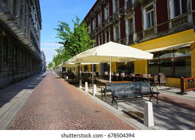  Trauguta Street. Woonerf - Alley In The Shade In The Morning - Lodz,Poland