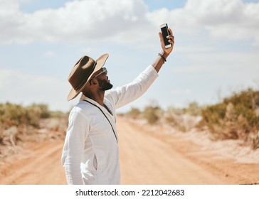 Travel Influencer, Man Or Phone Live Streaming For Social Media Review Of National Park In South Africa For Content Creator Vlog. Vlogger, Blogger Or Tourist On 5g Mobile Technology And Lost Network