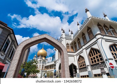 Travel In Singapore At Sultan Mosque In Arab Street District Landmark.