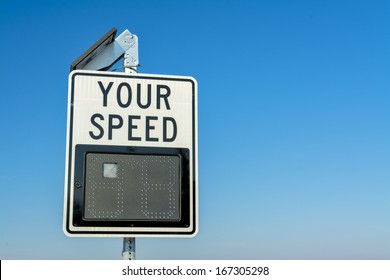 Travel Speed Monitor Digital Sign 