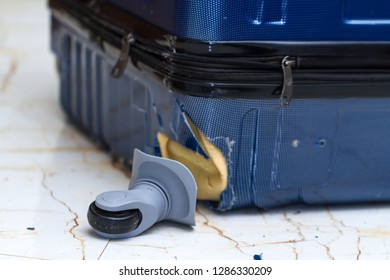 airport damaged luggage