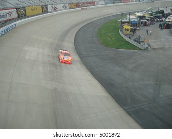 Travis Kvapil Qualifing On The Track