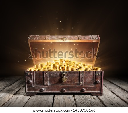 Treasure Chest - Open Ancient Trunk With Golden Coins