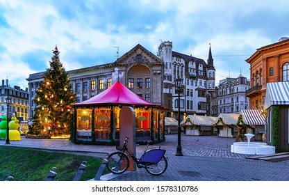 Honfleur France 2019landscape View Harbour Honfleur Stock Photo (Edit ...