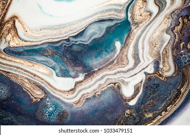 Trendy style incorporates the swirls of marble or the ripples of agate for a luxe effect. EBRU