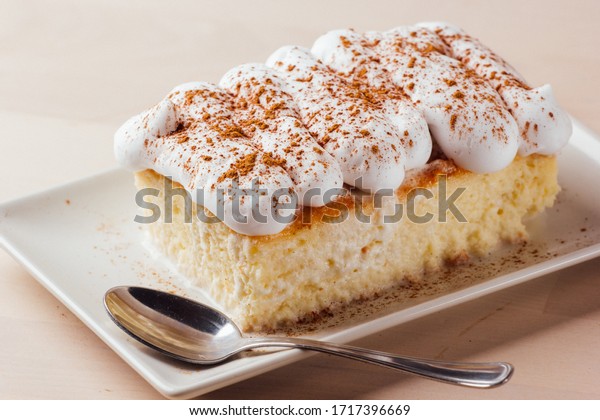 Tres Leches Cake Typical Latin American Foto Stock 1717396669 Shutterstock 0011