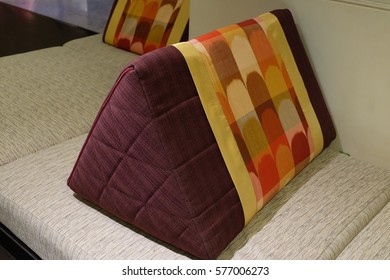 Triangle Pillow Thailand