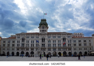 310 Municipio italia Images, Stock Photos & Vectors | Shutterstock