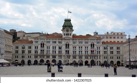 310 Municipio italia Images, Stock Photos & Vectors | Shutterstock