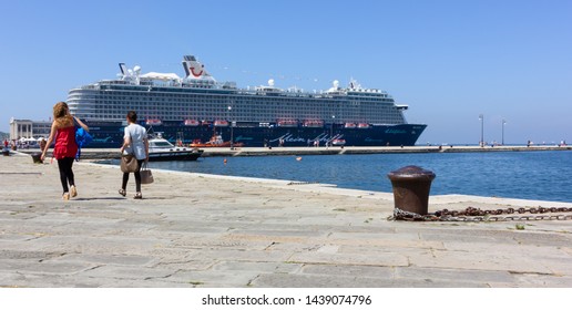 Imágenes Fotos De Stock Y Vectores Sobre Meinschiff