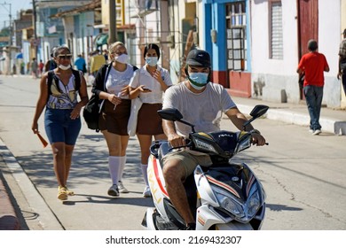 Trinidad, Cuba, Circa May 2022: Group Of School Girls In Uniform In The Streets