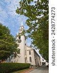 Trinity Church dating from 1726, on Queen Anne Square, the oldest Episcopal parish in the state, designed by local builder Richard Munday, inspired by Wren