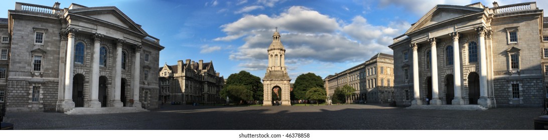  Trinity College In Dublin, Ireland.