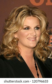 Trisha Yearwood At The CMT Giants Honoring Reba McEntire. Kodak Theatre, Hollywood, CA. 10-26-06