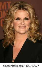 Trisha Yearwood At The CMT Giants Honoring Reba McEntire. Kodak Theatre, Hollywood, CA. 10-26-06