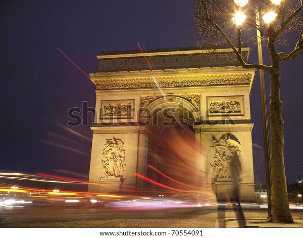 Triumph arch\
(Paris)