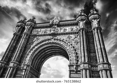 Triumphal Arch Of Barcelona Against Sky. Photo In Black And White