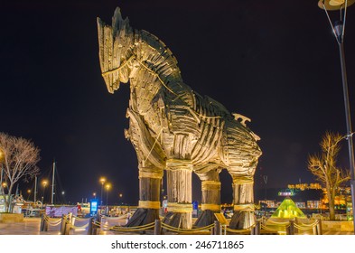 Caballo de Troya en la Plaza Canakkale, Turquía.