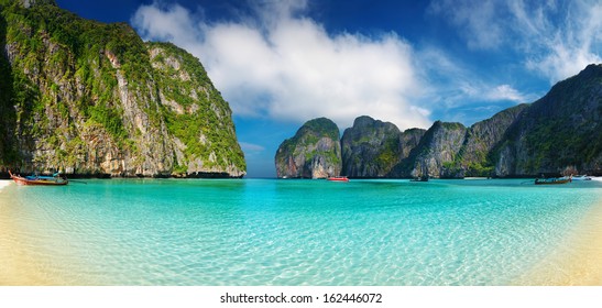 Tropical beach, Maya Bay, Andaman Sea,Thailand