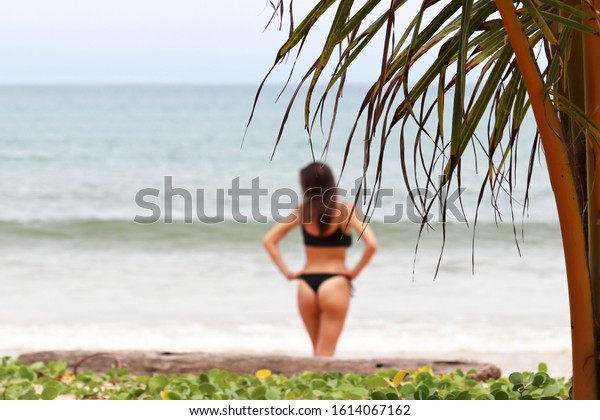 Topless Beach Teens Close Up Voyeur