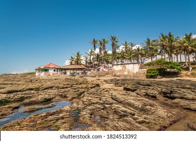 Tropical Coast Of Accra When Time The Water Has Left The Coast And The Cliffs Emerge, Ghana West Africa