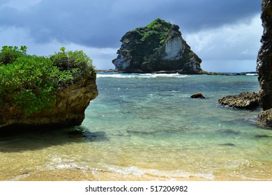 77 Bird Island Saipan Images, Stock Photos & Vectors | Shutterstock