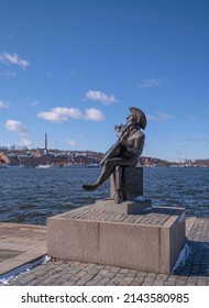 Troubadour Statue On A Parterre, Evert Taube, At The Bay Riddarfjärden, A Sunny Spring Day In Stockholm, Sweden 2022-04-05